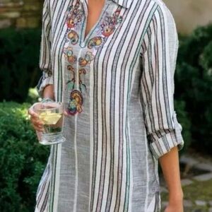 Soft Surroundings Embroidered Tunic
Size XL